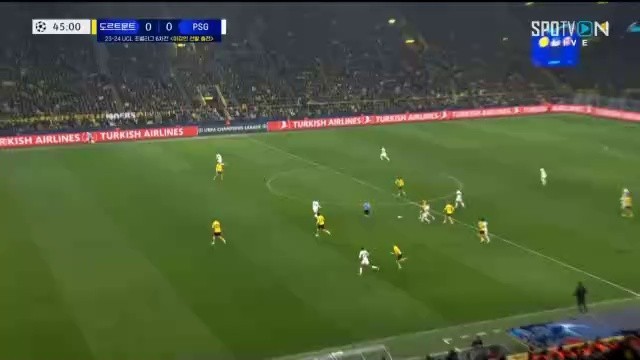 Dortmund vs Paris Muani Shooting Covel saved (c) C. (c) C