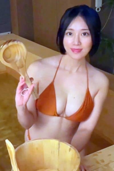 Wony Korean Ryokan Hinokitang Bikini Body