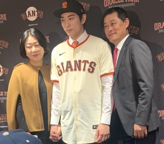 Lee Jung-hoo Becomes a Major Leaguer, Collection of Pictures