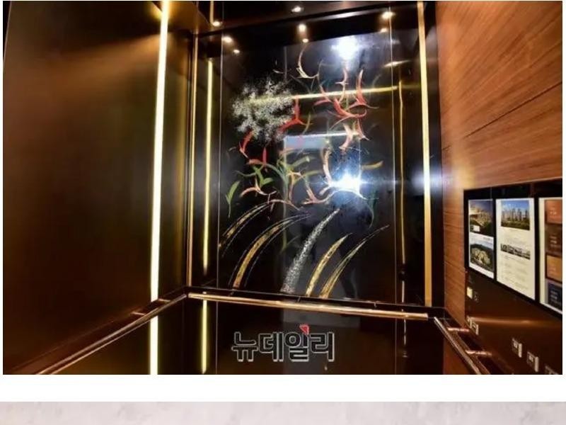 a lacquer elevator made by a Korean craftsman