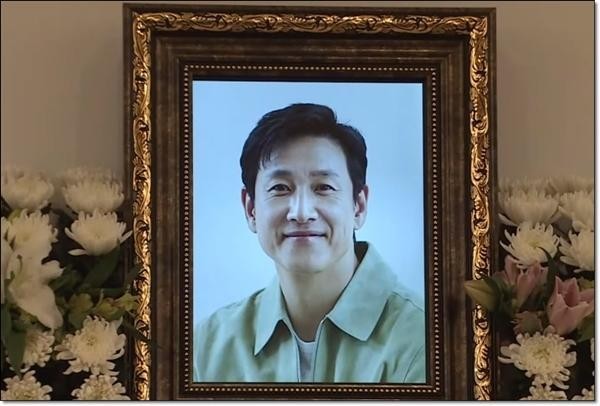 Actor Lee Sun-kyun starts the process, and I pray for the rest of the deceased