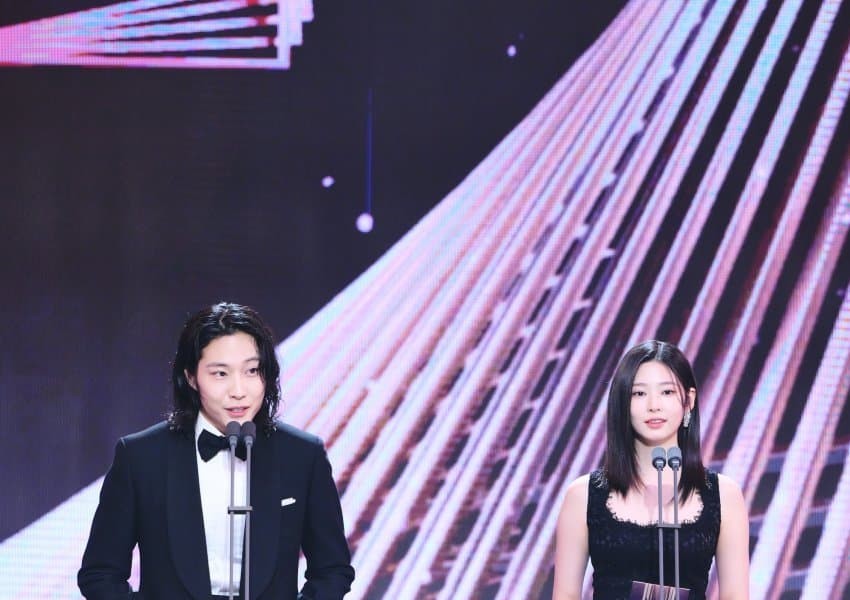 Kim Min-joo attended the MBC Drama Awards as the Rookie of the Year award
