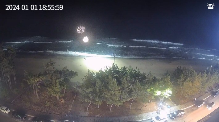 Real-time situation of Gyeongpodae Beach in Gangneung