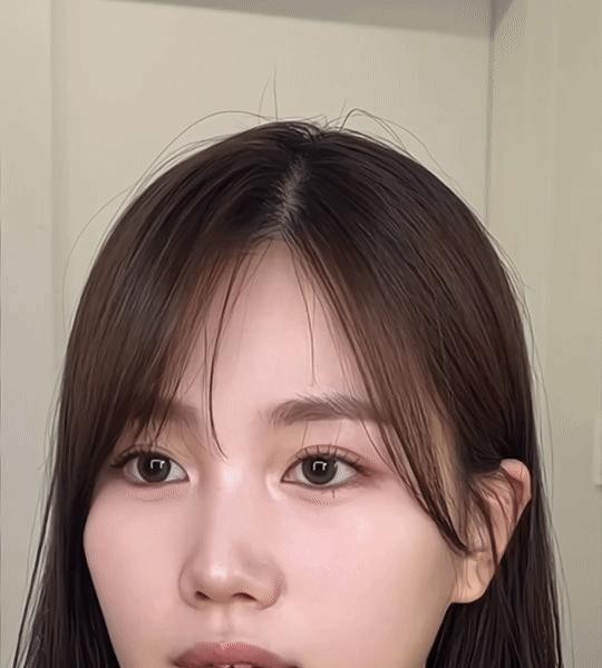 Kim Ga Hyun's profile makeup