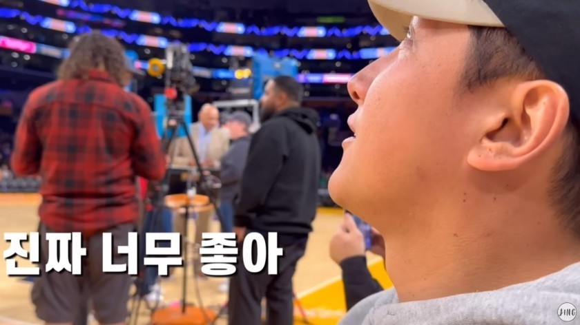 T-ara Jiyeon's husband Hwang Jae-gyun is about to cry after watching NBA