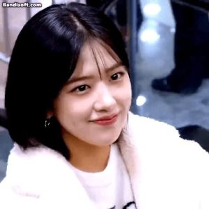 Ahn Yujin is leaving