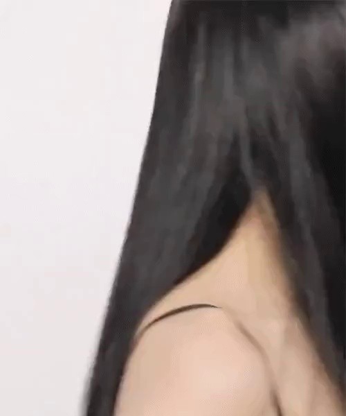 Wet hair strap sleeveless black pink Jisoo GIF