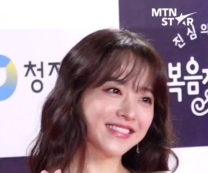 (SOUND)Park Bo-young makes reporters lose their minds, too