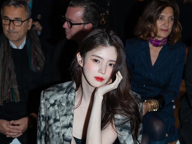 Han Sohee at the Dior Show in Paris