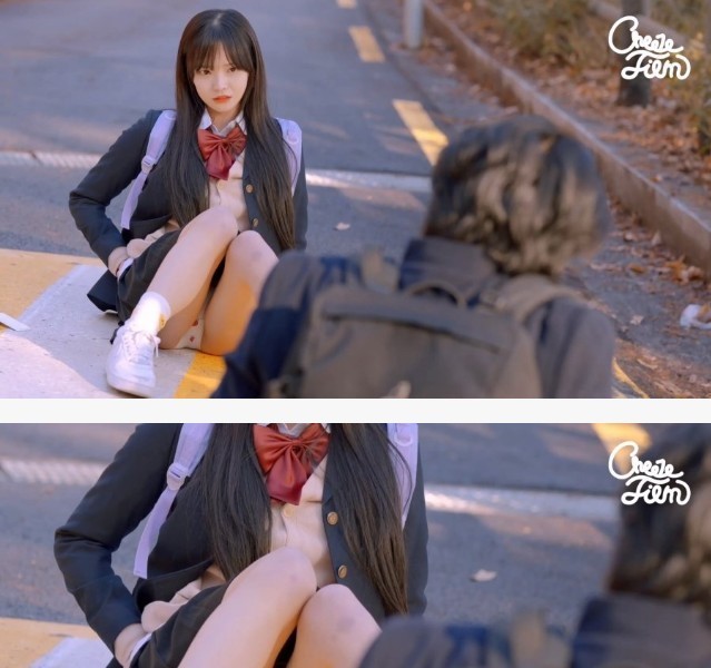 The role of a high school girl in a web drama Park Min-jeong, exposed to pure white strawberry pants