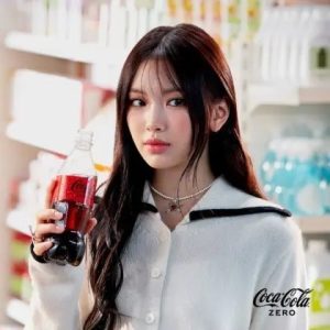 In Korean, New Jeans Coca Cola Zero Japanese commercial