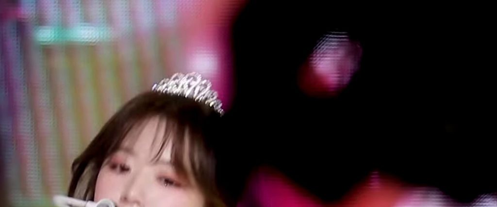 (G)I-DLE in princess costumes) Shuhua's furry bust