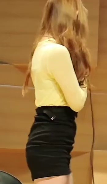 H-line skirt fan signing event ITZY CHAERYEONG