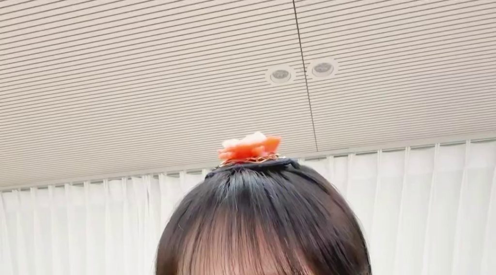 (SOUND)Chuu, don't you think you're going to get hit by lightning