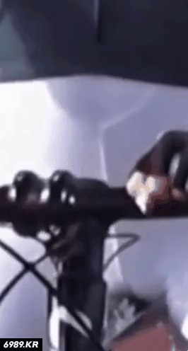 I felt it while riding a bicycle without realizing it!!! gif