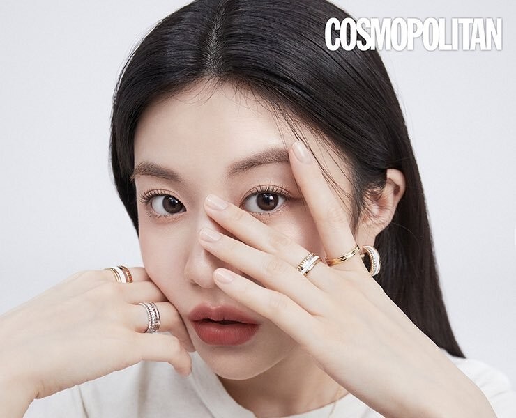 Go Yoon-jung Cosmopolitan pictorial