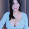 A button cardigan barely holding on, big breasts bouncing as if about to burst, BJ Ji Hyun-ing