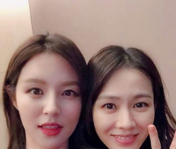 Ana Jo Soo-ae and Son Ye-jin