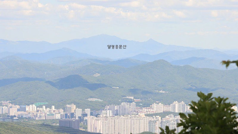 View from Suwon Gwanggyosan Mountain (Sirubong 582m)