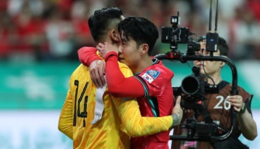Son Heung-min went to comfort the crying Chinese goalkeeper
