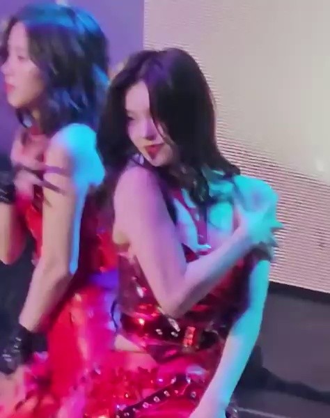 Red enamel lingerie look, ITZY and Yeji doing a triple high kick, adductor thighs