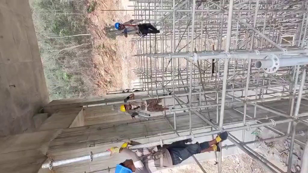 (SOUND)Vietnam construction site with only skilled workers