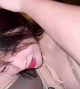 (SOUND)My girlfriend doesn’t know what to do when I stroke her